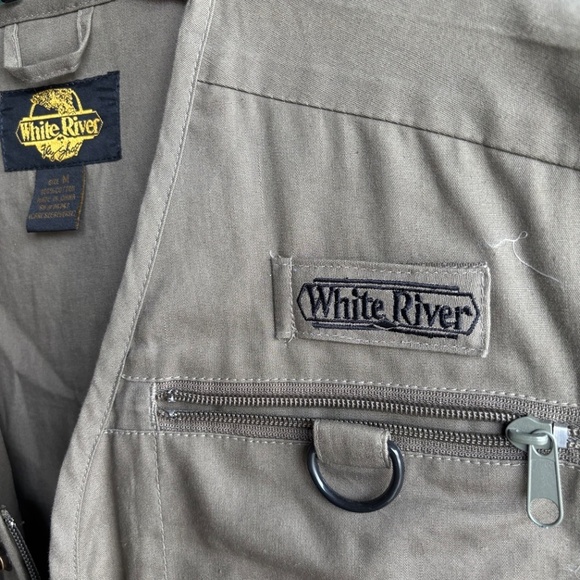 White River size medium men’s tactical vest - Picture 6 of 7